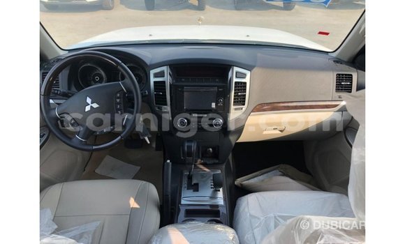 Sayi Imported Mitsubishi Pajero Black Mota in Import - Dubai a Agadez Sayi Imported Mitsubishi Pajero Black Mota in Import - Dubai a Agadez