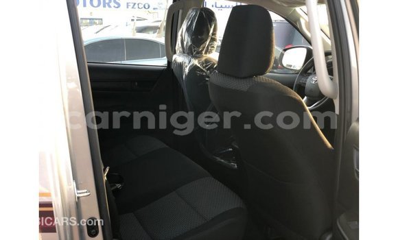 Buy Import Toyota Hilux Other Car in Import - Dubai in Agadez Buy Import Toyota Hilux Other Car in Import - Dubai in Agadez