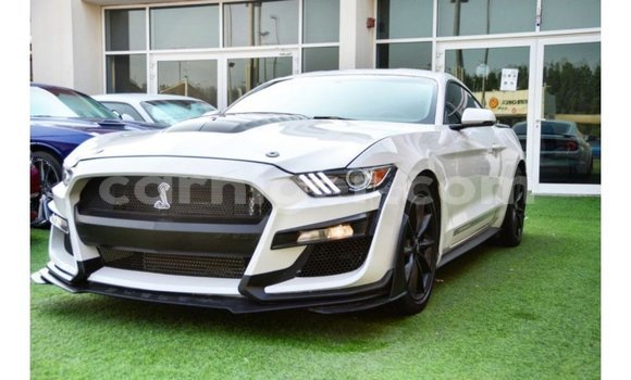 اشتري Imported Ford Mustang White سيارة في Import - Dubai في أغاديز