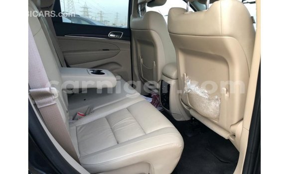 Sayi Imported Jeep Grand Cherokee Black Mota in Import - Dubai a Agadez Sayi Imported Jeep Grand Cherokee Black Mota in Import - Dubai a Agadez