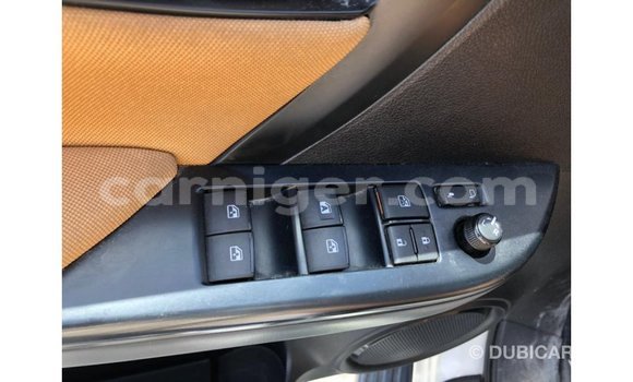 Sayi Imported Toyota Fortuner White Mota in Import - Dubai a Agadez Sayi Imported Toyota Fortuner White Mota in Import - Dubai a Agadez