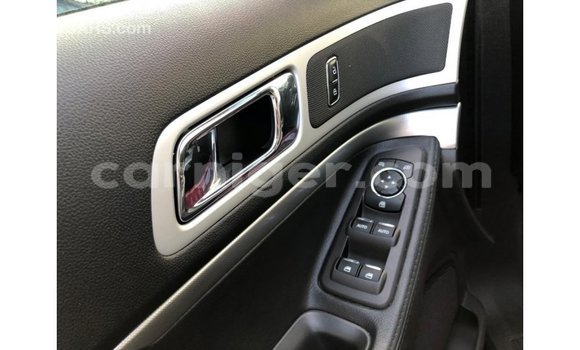 Sayi Imported Ford Explorer Blue Mota in Import - Dubai a Agadez Sayi Imported Ford Explorer Blue Mota in Import - Dubai a Agadez