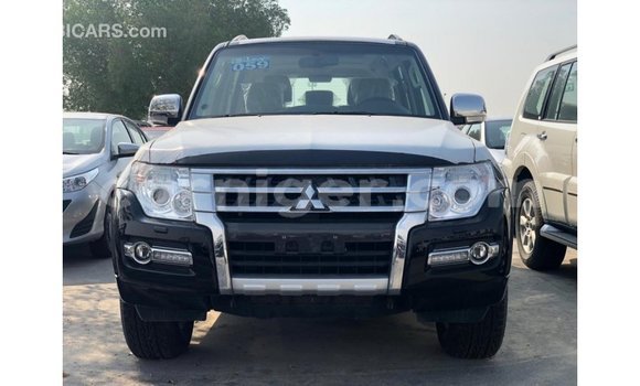 Buy Import Mitsubishi Pajero Black Car in Import - Dubai in Agadez Buy Import Mitsubishi Pajero Black Car in Import - Dubai in Agadez
