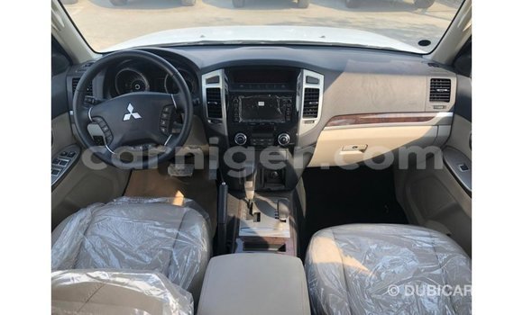 Buy Import Mitsubishi Pajero Black Car in Import - Dubai in Agadez Buy Import Mitsubishi Pajero Black Car in Import - Dubai in Agadez