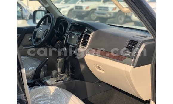 Buy Import Mitsubishi Pajero Black Car in Import - Dubai in Agadez Buy Import Mitsubishi Pajero Black Car in Import - Dubai in Agadez