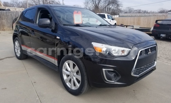 Sayi Na hannu Mitsubishi Outlander Black Mota in Aguie a Maradi