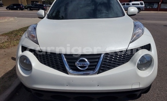 Sayi Na hannu Nissan Juke White Mota in Aguié a Maradi