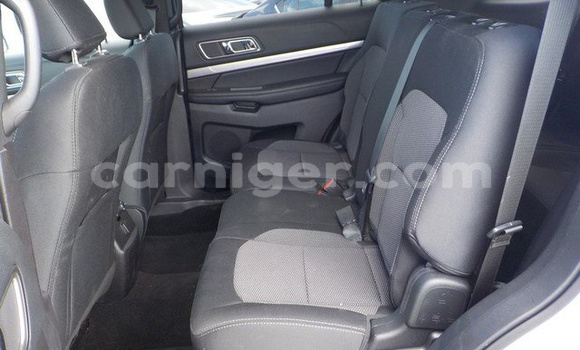 Buy Used Ford Explorer Silver Car in Birnin Gaouré in Dosso Buy Used Ford Explorer Silver Car in Birnin Gaouré in Dosso