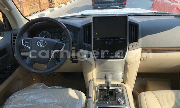 Buy Used Toyota Land Cruiser White Car in Boboye in Dosso Buy Used Toyota Land Cruiser White Car in Boboye in Dosso