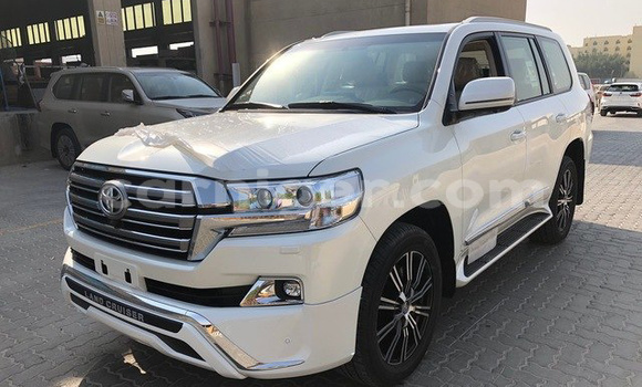 Buy Used Toyota Land Cruiser White Car in Boboye in Dosso Buy Used Toyota Land Cruiser White Car in Boboye in Dosso
