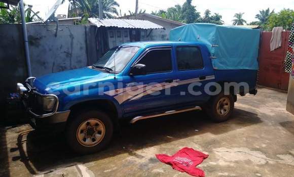 Sayi Na hannu Toyota Hilux Blue Mota in Dosso a Dosso Sayi Na hannu Toyota Hilux Blue Mota in Dosso a Dosso
