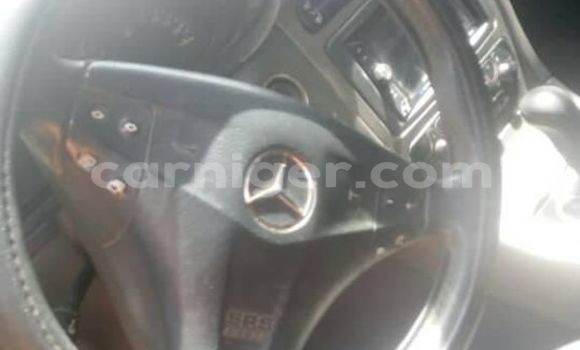 Sayi Na hannu Mercedes‒Benz C–Class Black Mota in Abalak a jihohin Tahoua Sayi Na hannu Mercedes‒Benz C–Class Black Mota in Abalak a jihohin Tahoua