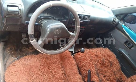 Sayi Na hannu Toyota Starlet White Mota in Abalak a jihohin Tahoua Sayi Na hannu Toyota Starlet White Mota in Abalak a jihohin Tahoua