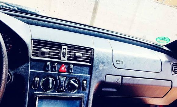 Sayi Na hannu Mercedes‒Benz C–Class Red Mota in Abalak a jihohin Tahoua Sayi Na hannu Mercedes‒Benz C–Class Red Mota in Abalak a jihohin Tahoua