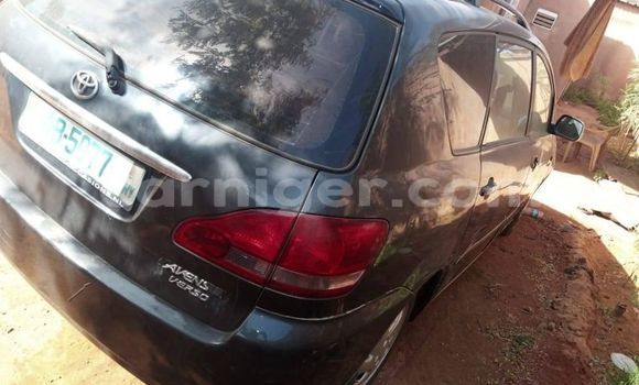 Sayi Na hannu Toyota Avensis Black Mota in Niamey a Niamey Sayi Na hannu Toyota Avensis Black Mota in Niamey a Niamey