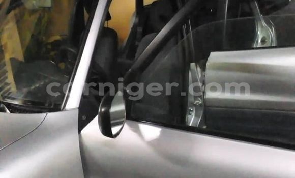 Acheter Occasion Voiture Toyota RAV4 Gris à Niamey, Niamey Acheter Occasion Voiture Toyota RAV4 Gris à Niamey, Niamey