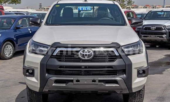 Buy New Toyota Hilux White Car in Abalak in Tahoua Buy New Toyota Hilux White Car in Abalak in Tahoua