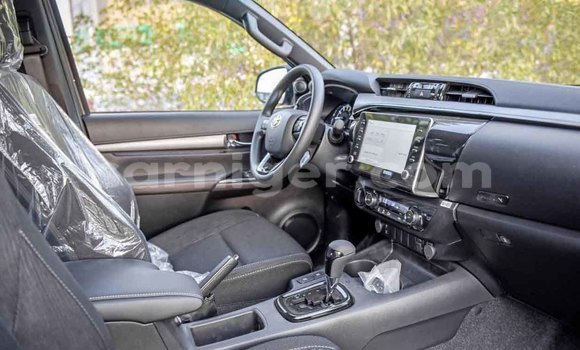 Buy New Toyota Hilux White Car in Abalak in Tahoua Buy New Toyota Hilux White Car in Abalak in Tahoua