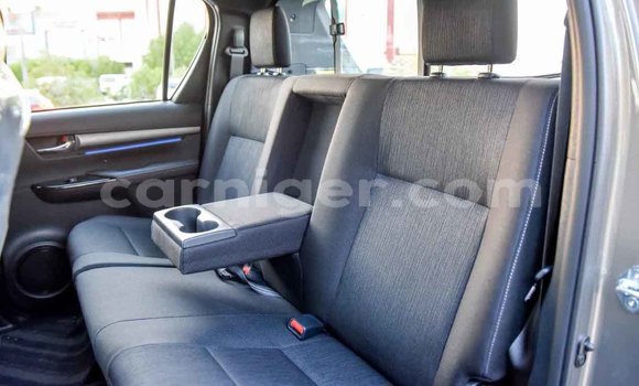 Buy New Toyota Hilux White Car in Abalak in Tahoua Buy New Toyota Hilux White Car in Abalak in Tahoua