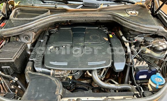 Sayi Na hannu Mercedes‒Benz ML–Class Black Mota in Niamey a Niamey Sayi Na hannu Mercedes‒Benz ML–Class Black Mota in Niamey a Niamey