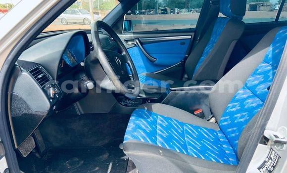 Sayi Na hannu Mercedes‒Benz C–Class Silver Mota in Niamey a Niamey Sayi Na hannu Mercedes‒Benz C–Class Silver Mota in Niamey a Niamey