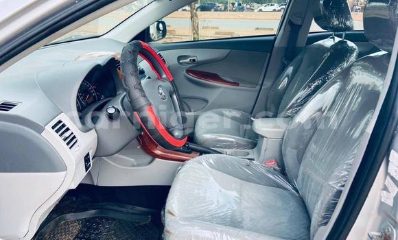 Sayi Na hannu Toyota Corolla Silver Mota in Niamey a Niamey Sayi Na hannu Toyota Corolla Silver Mota in Niamey a Niamey