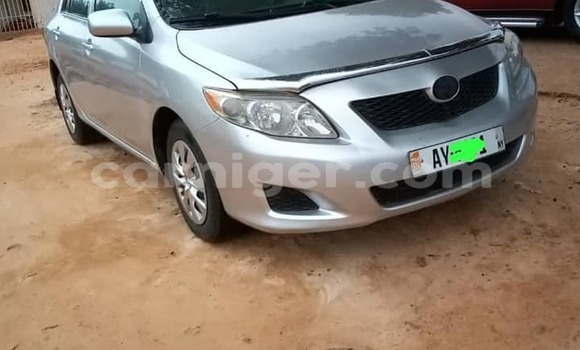 Sayi Na hannu Toyota Corolla Silver Mota in Niamey a Niamey Sayi Na hannu Toyota Corolla Silver Mota in Niamey a Niamey