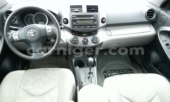 Sayi Na hannu Toyota Corolla Silver Mota in Niamey a Niamey Sayi Na hannu Toyota Corolla Silver Mota in Niamey a Niamey