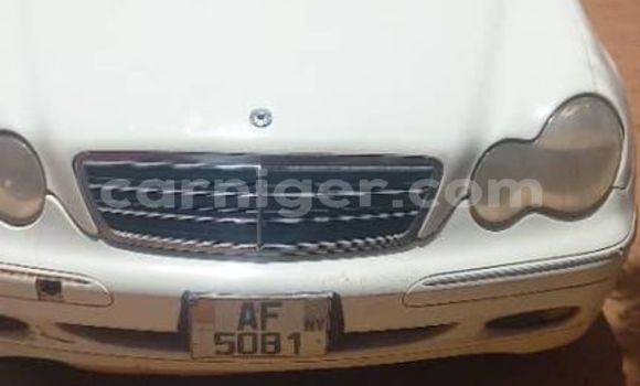 Sayi Na hannu Mercedes-Benz C180 coupe Other Mota in Niamey a Niamey Sayi Na hannu Mercedes-Benz C180 coupe Other Mota in Niamey a Niamey