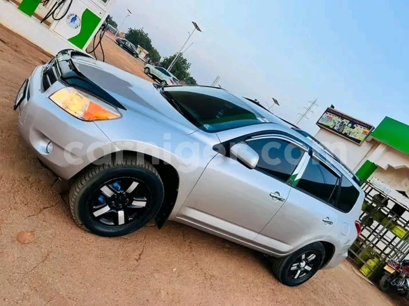 Big with watermark toyota rav4 niamey niamey 7799