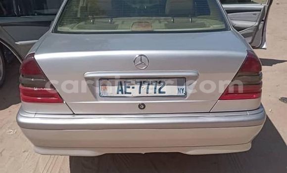 Buy Used Mercedes Viano Silver Car in Niamey in Niamey Buy Used Mercedes Viano Silver Car in Niamey in Niamey