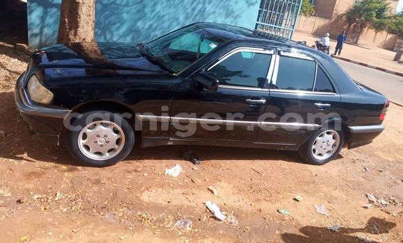 Buy Used Mercedes-Benz C-Classe Black Car in Niamey in Niamey Buy Used Mercedes-Benz C-Classe Black Car in Niamey in Niamey
