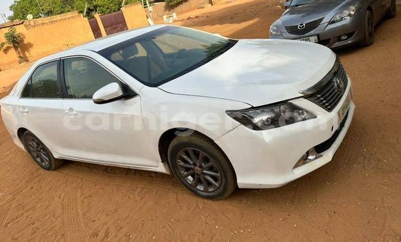 Sayi Na hannu Toyota Camry White Mota in Niamey a Niamey Sayi Na hannu Toyota Camry White Mota in Niamey a Niamey