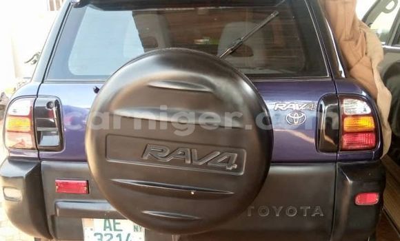 Sayi Na hannu Toyota RAV4 Blue Mota in Niamey a Niamey Sayi Na hannu Toyota RAV4 Blue Mota in Niamey a Niamey