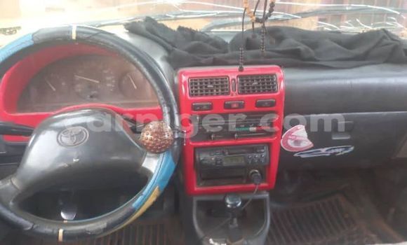 Buy Used Toyota Aqua White Car in Niamey in Niamey Buy Used Toyota Aqua White Car in Niamey in Niamey
