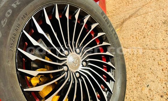 اشتري جديد Toyota Corolla Red سيارة في نيامي في نيامي اشتري جديد Toyota Corolla Red سيارة في نيامي في نيامي