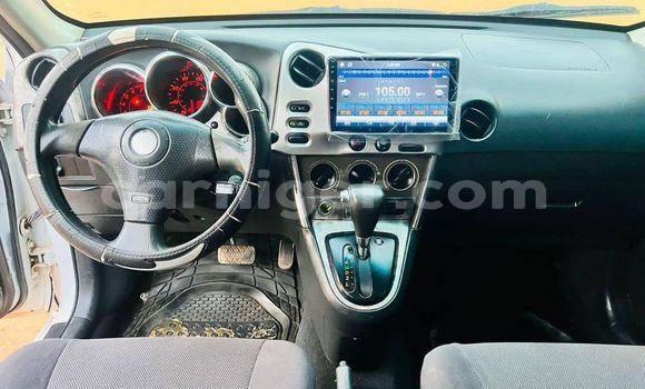 Buy Used Pontiac Bonneville White Car in Niamey in Niamey Buy Used Pontiac Bonneville White Car in Niamey in Niamey