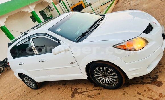 Buy Used Pontiac Bonneville White Car in Niamey in Niamey Buy Used Pontiac Bonneville White Car in Niamey in Niamey