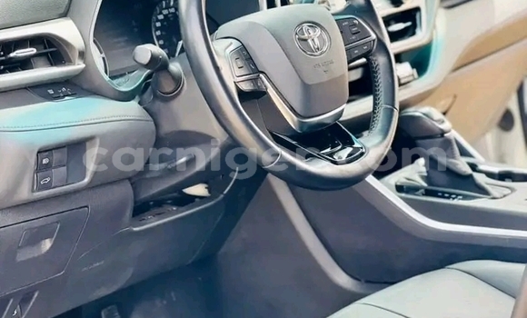 اشتري جديد Toyota Highlander White سيارة في نيامي في نيامي اشتري جديد Toyota Highlander White سيارة في نيامي في نيامي