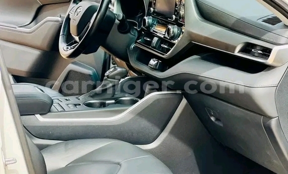اشتري جديد Toyota Highlander White سيارة في نيامي في نيامي اشتري جديد Toyota Highlander White سيارة في نيامي في نيامي