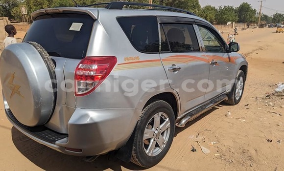 Acheter Occasion Voiture Toyota RAV4 Autre à Niamey, Niamey Acheter Occasion Voiture Toyota RAV4 Autre à Niamey, Niamey