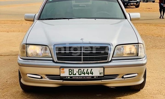 Buy Used Mercedes-Benz C-Classe Other Car in Niamey in Niamey Buy Used Mercedes-Benz C-Classe Other Car in Niamey in Niamey