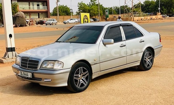 Buy Used Mercedes-Benz C-Classe Other Car in Niamey in Niamey Buy Used Mercedes-Benz C-Classe Other Car in Niamey in Niamey