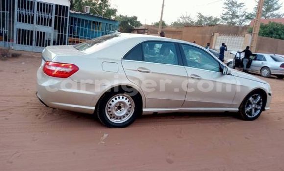 Sayi Na hannu Mercedes‒Benz E–Class Other Mota in Bilma a Agadez Sayi Na hannu Mercedes‒Benz E–Class Other Mota in Bilma a Agadez