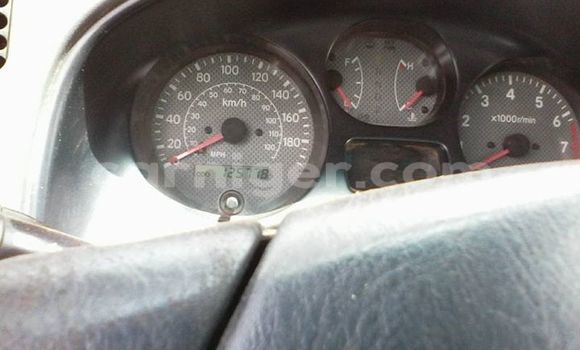 Sayi Na hannu Toyota RAV4 Red Mota in Niamey a Niamey Sayi Na hannu Toyota RAV4 Red Mota in Niamey a Niamey