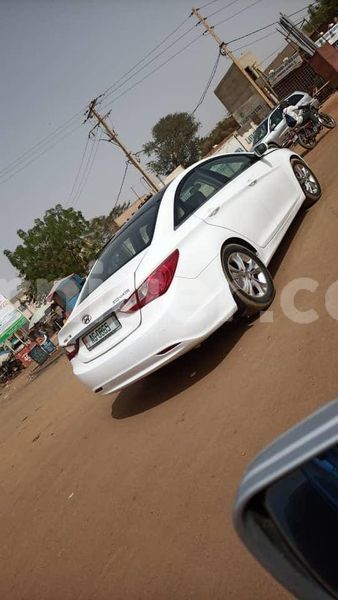 Big with watermark hyundai santa fe niamey niamey 7939