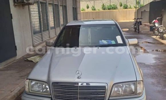 Buy Used Mercedes-Benz C180 coupe Other Car in Niamey in Niamey Buy Used Mercedes-Benz C180 coupe Other Car in Niamey in Niamey