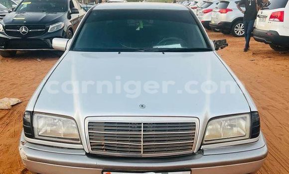 Buy Used Mercedes-Benz C180 COUPE Silver Car in Niamey in Niamey Buy Used Mercedes-Benz C180 COUPE Silver Car in Niamey in Niamey