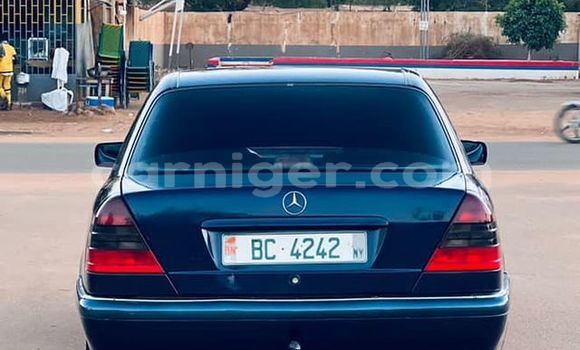 Sayi Na hannu Mercedes Viano Other Mota in Niamey a Niamey Sayi Na hannu Mercedes Viano Other Mota in Niamey a Niamey