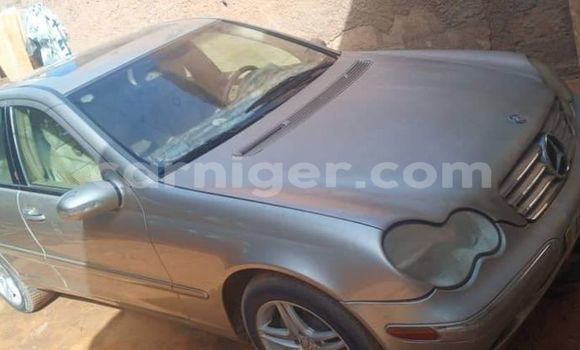 Acheter Occasion Voiture Mercedes Viano Autre à Niamey, Niamey Acheter Occasion Voiture Mercedes Viano Autre à Niamey, Niamey